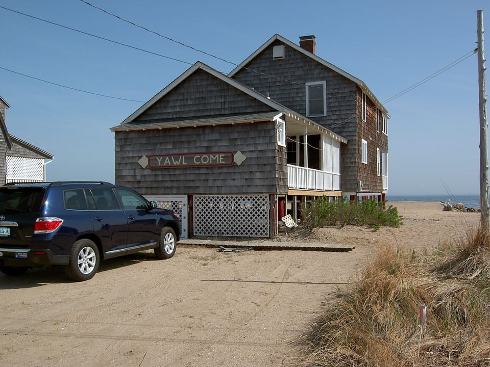 view from Circle Beach Road
