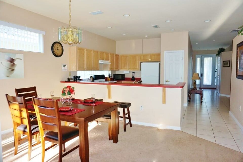 Note: there is no carpet anymore