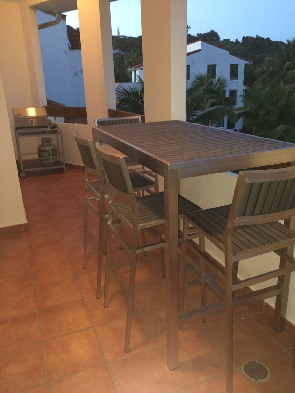 Balcony with BBQ 