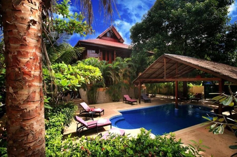 7 Bedroom Seafront Villa - Koh Phangan