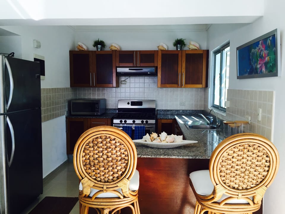 Fully-Equipped Kitchen!