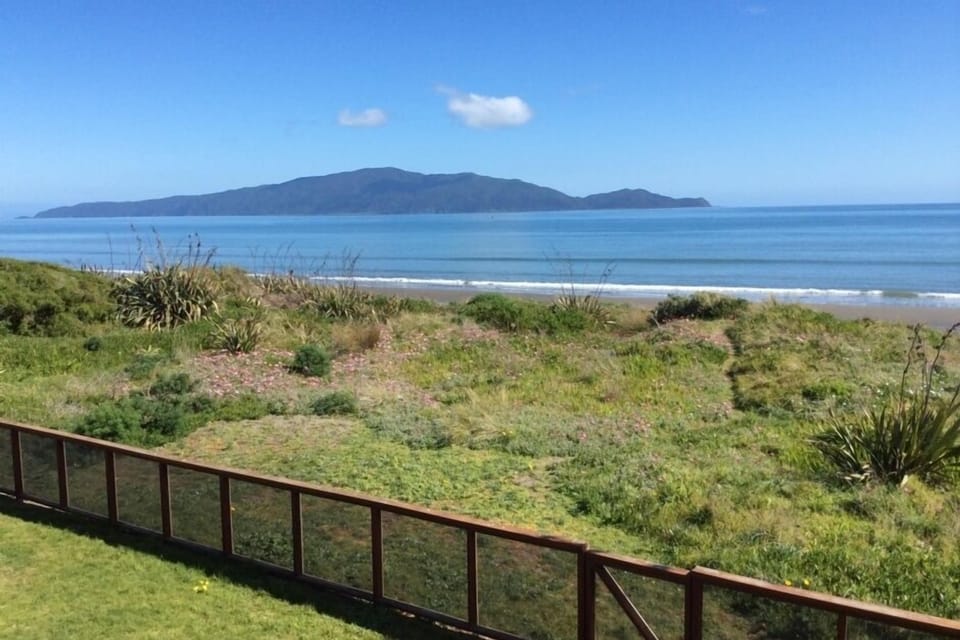 The view from Longshore. just 20 seconds from the lawn to the safe sandy beach! 