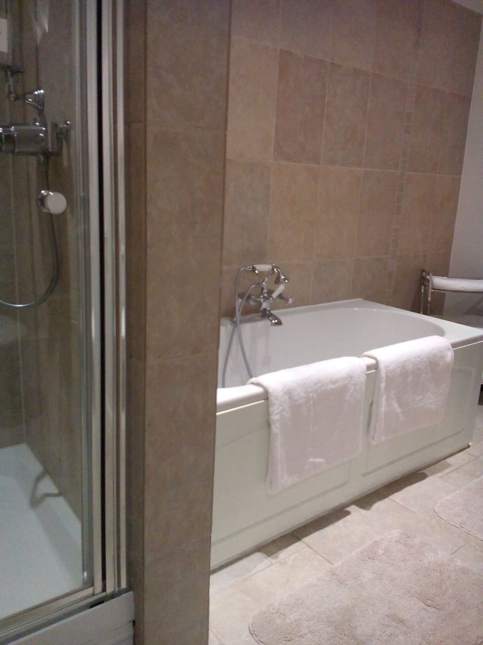 The other half of the large family bathroom.