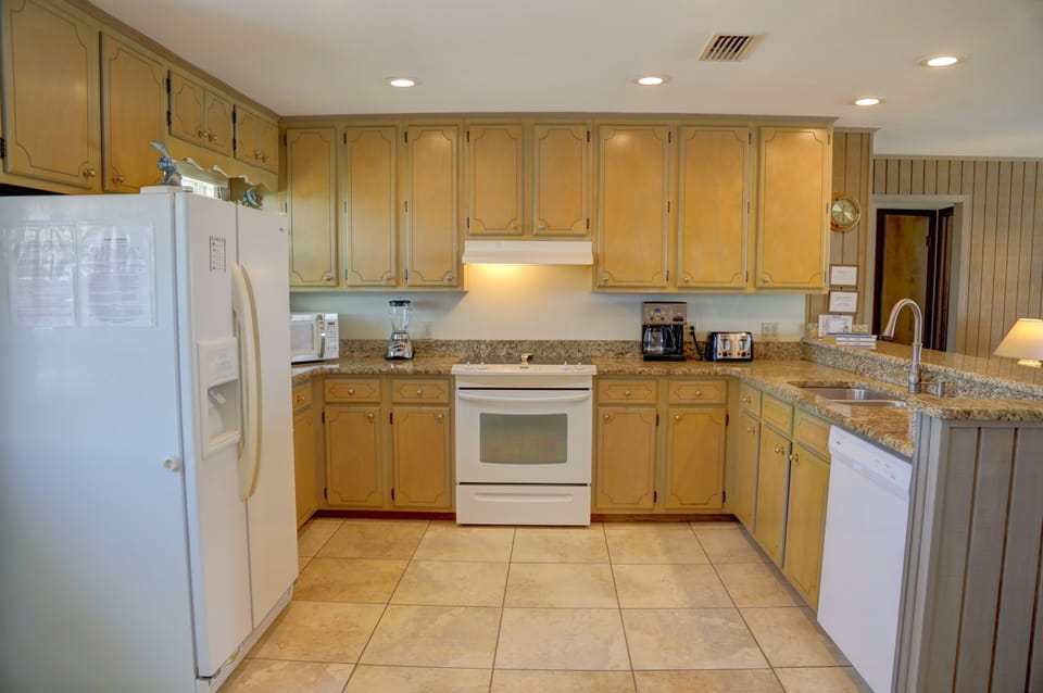 Spacious kitchen