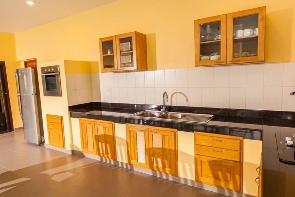 3BR Zanzibar Villa-Walk to beach