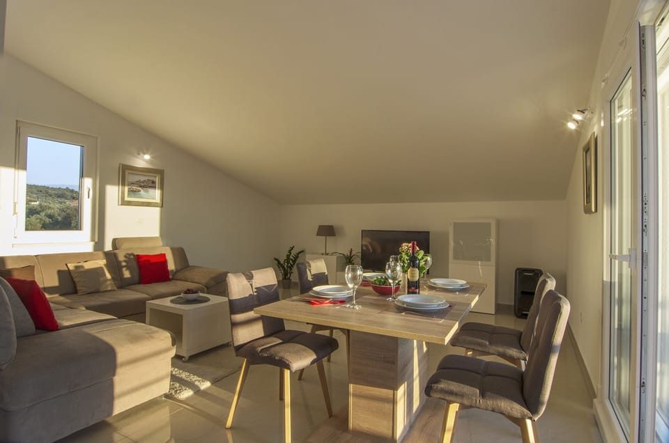 Top floor dining area