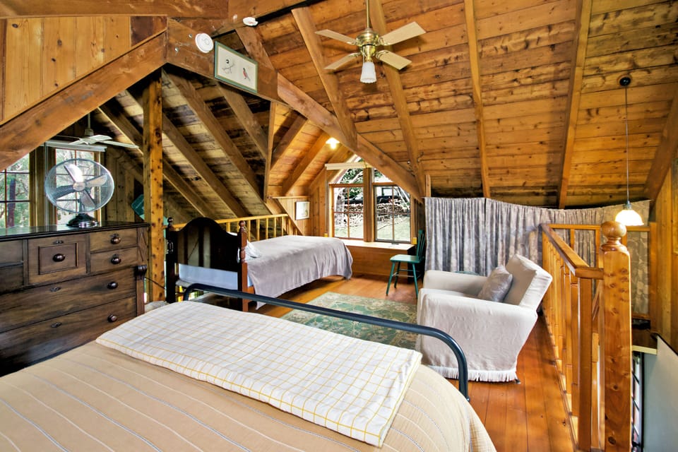 upstairs looking at the king single bed.