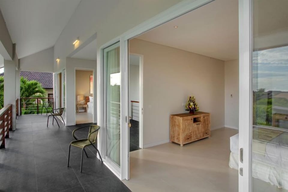 4 BR Modern Pool Villa in Canggu, Staff