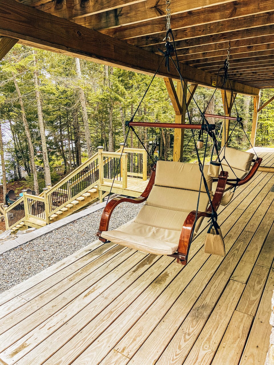 Swinging chairs