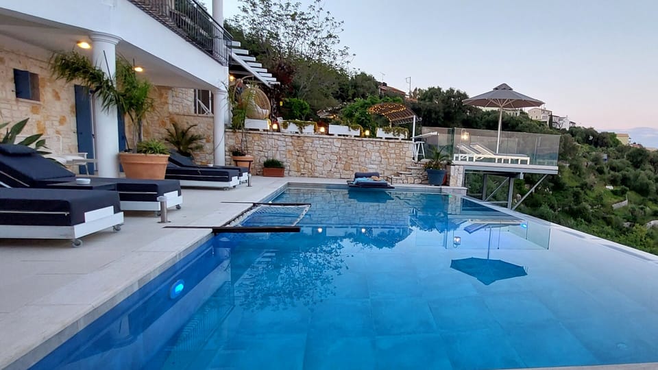 Villa Casa del' mare, Agni bay , CORFU