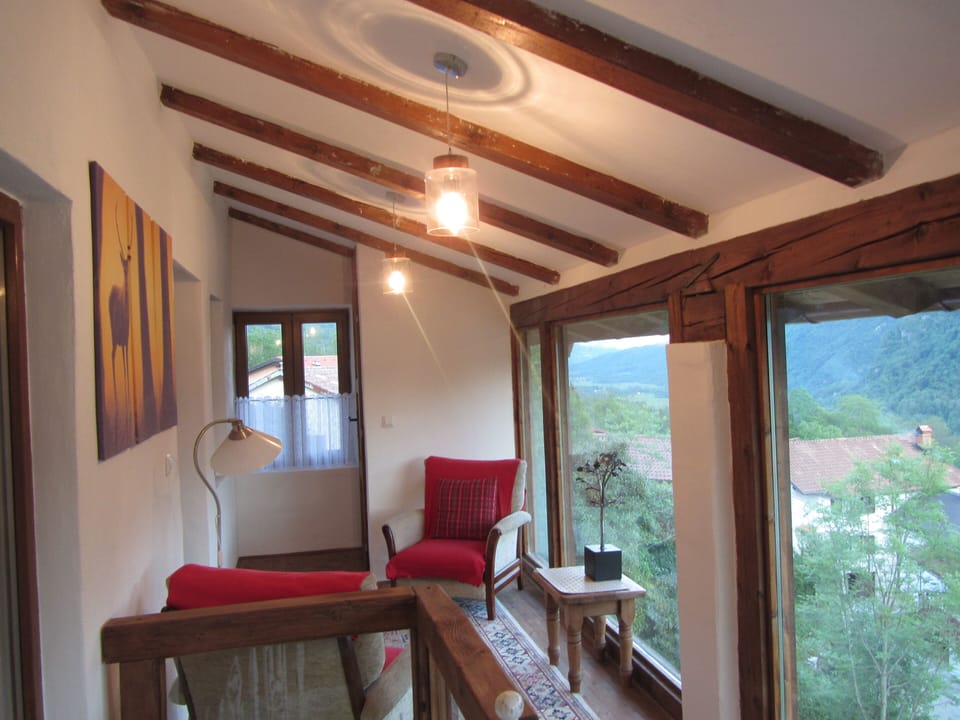 Upstairs balcony seating 