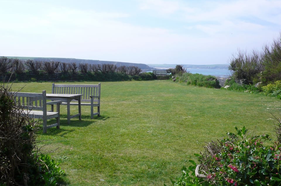 Pentonwarra's lawn