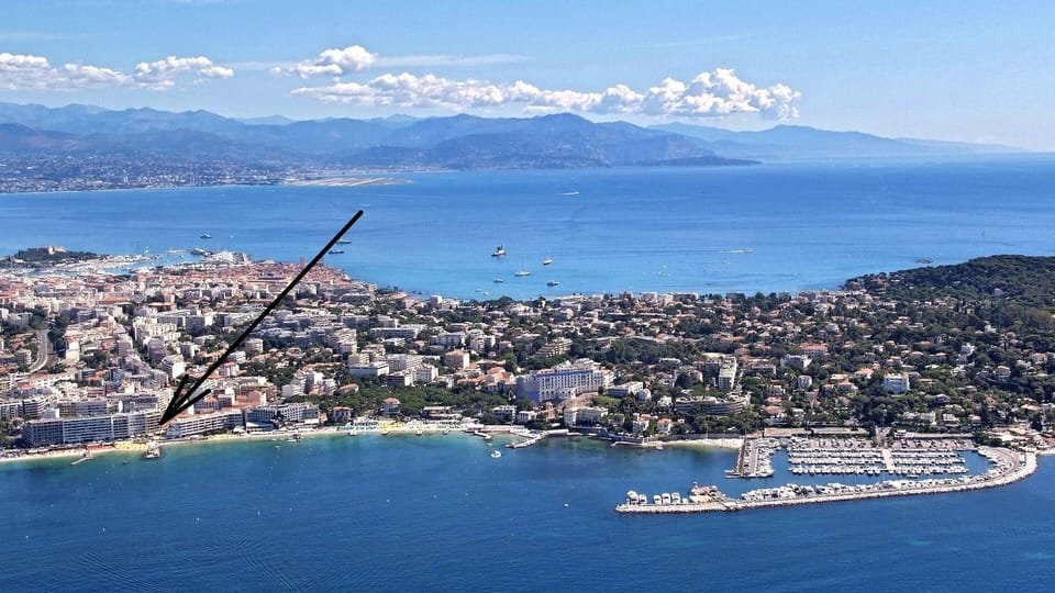 The location in Juan les Pins