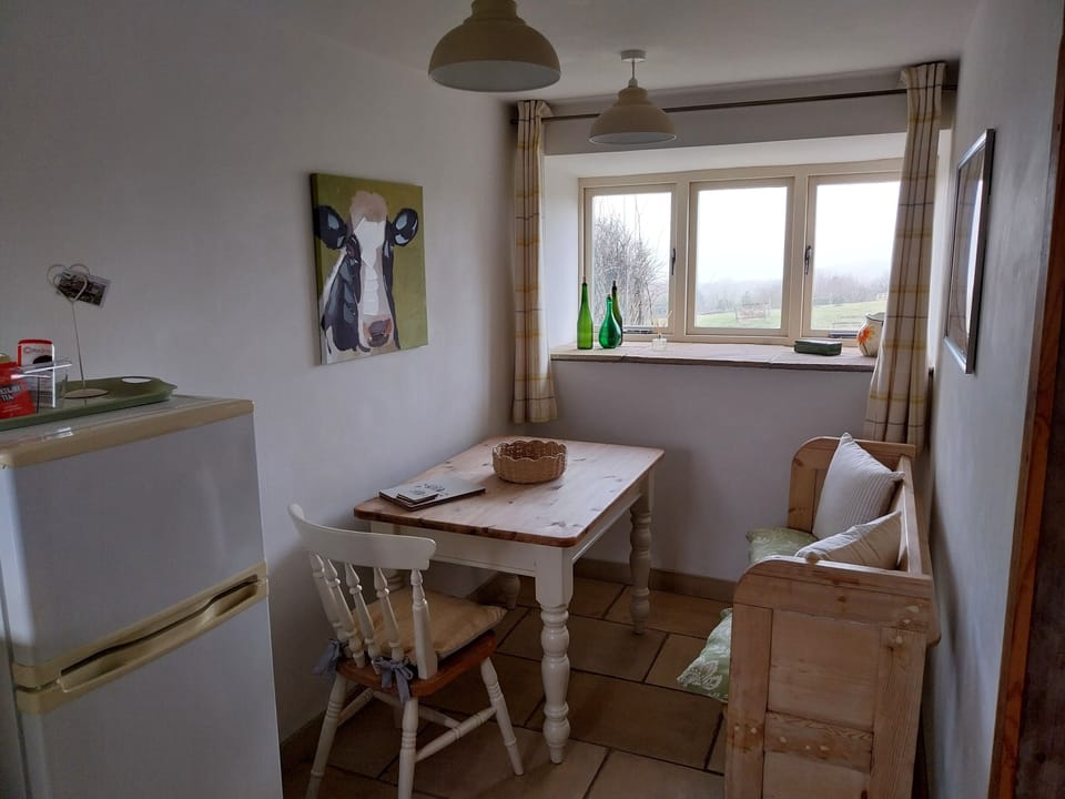 Cowslip Dining Area