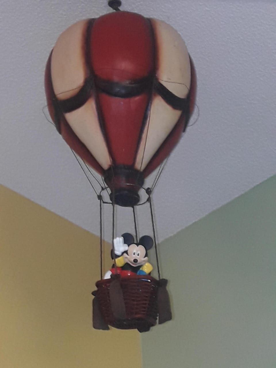 Wave to Mickey and Minnie