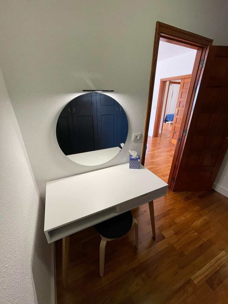 Dressing room bedroom 1