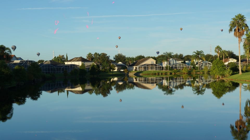 Early morning balloons