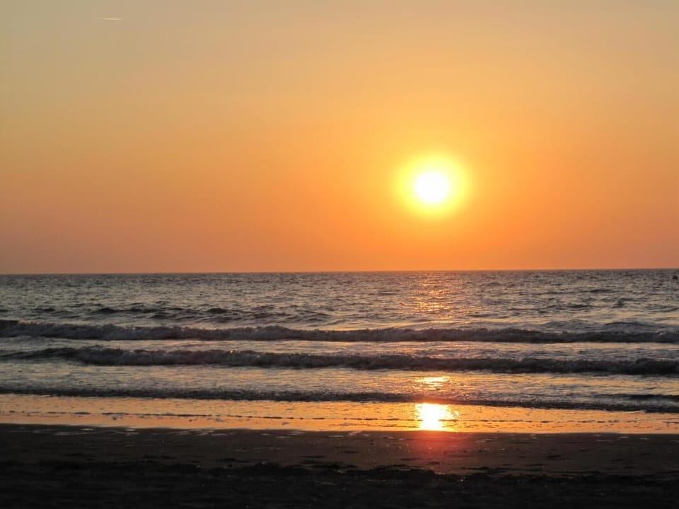 Sunsets in the sea