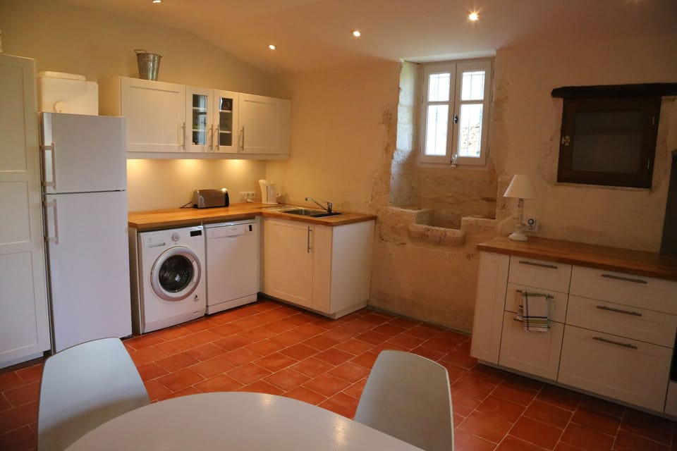 Family kitchen/dining room