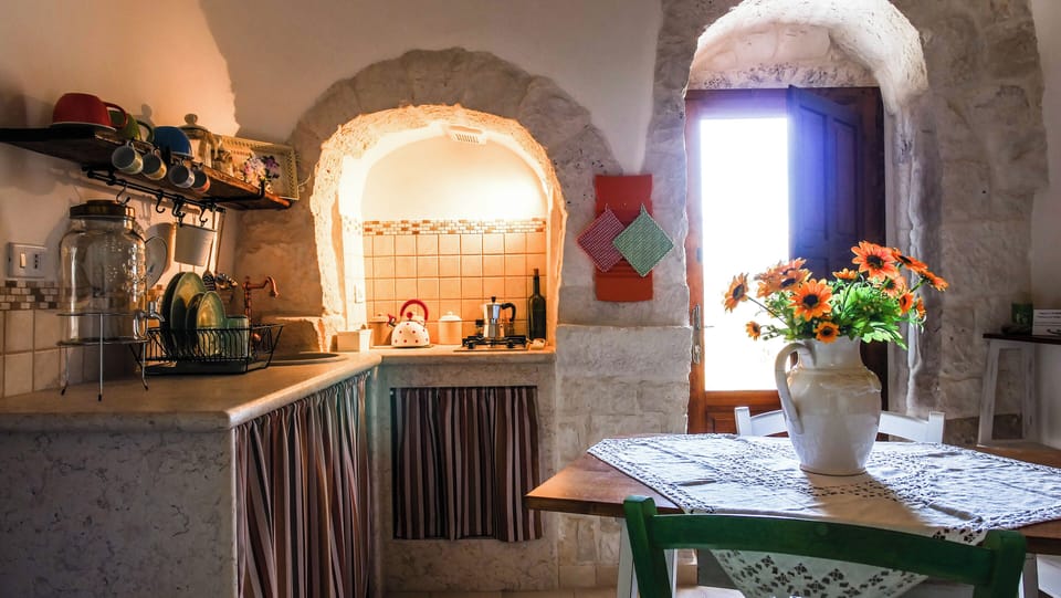 Sala pranzo Trullo Mandorlo