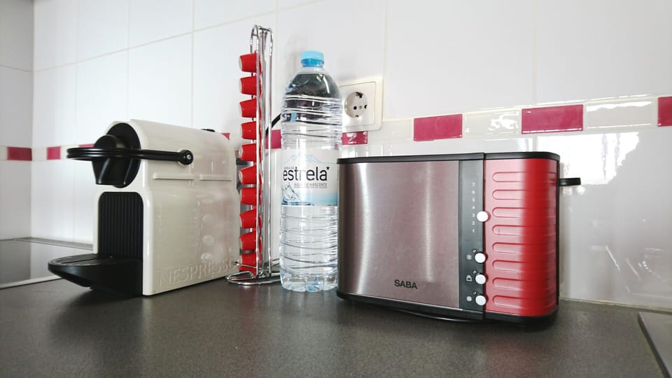 Nespresso coffee machine with 10 free capsules for all our guests