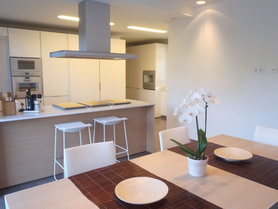 Kitchen and dining area