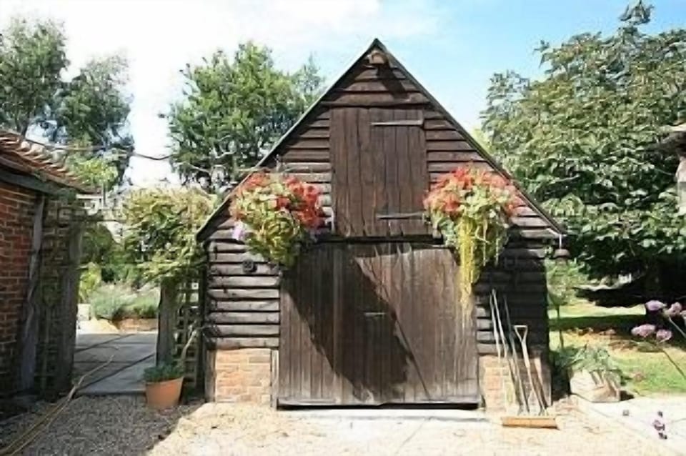 The barn in the courtyard