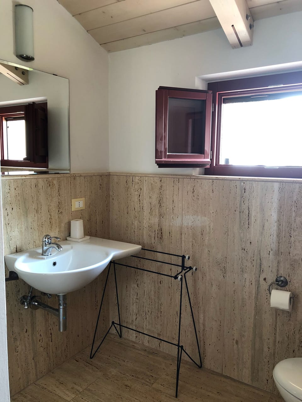 Ground floor bathroom 