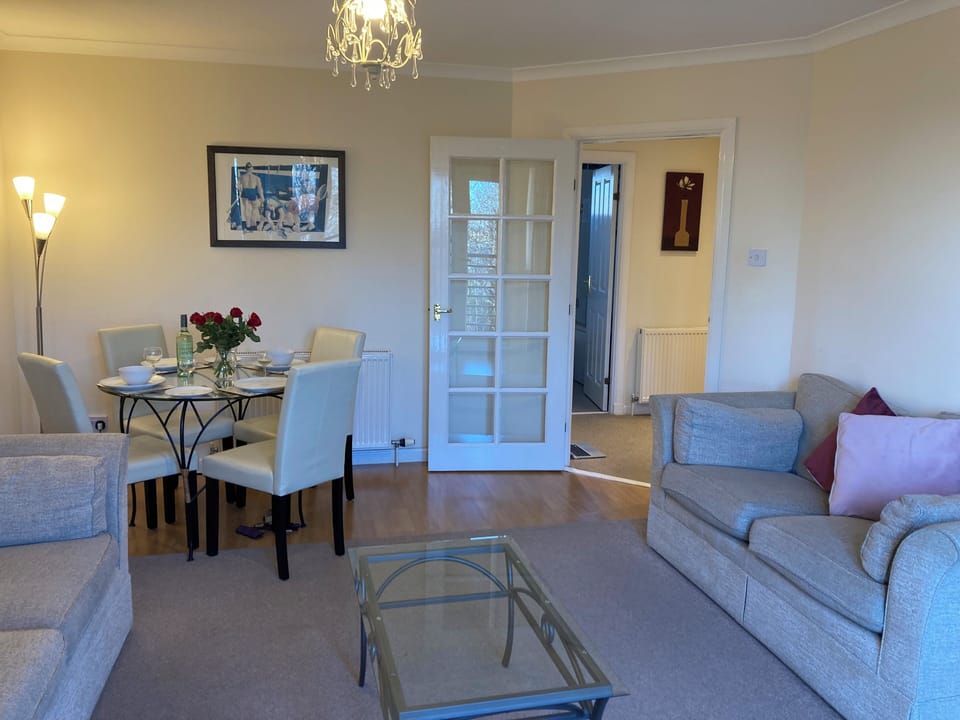 Dining lounge