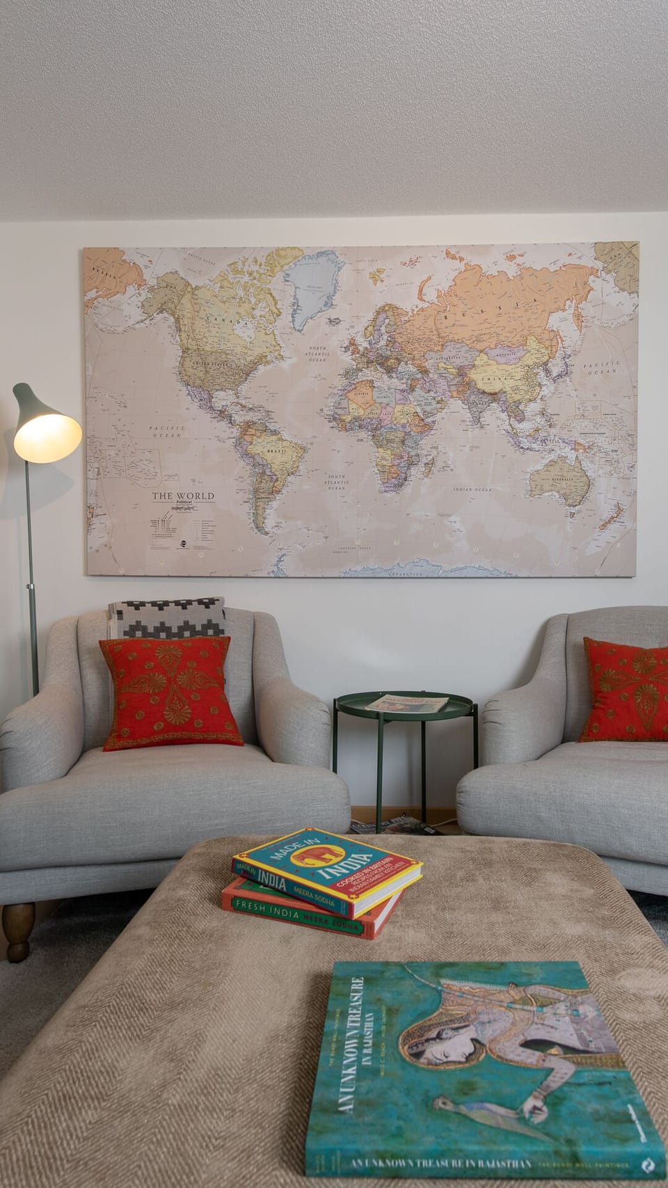 The living area has comfortable seating for 4 people