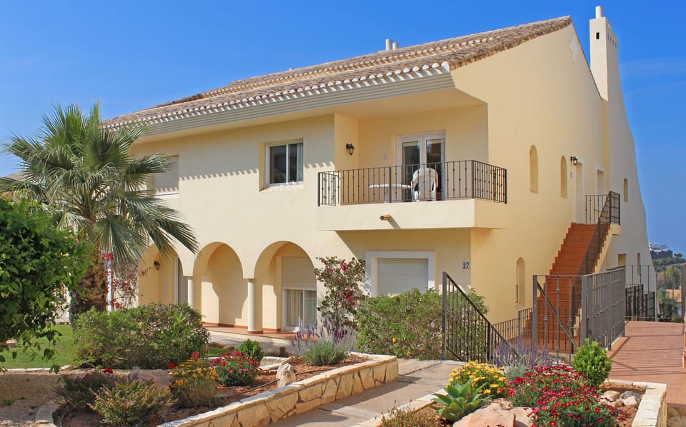 Front of the apartment (2 top floors)