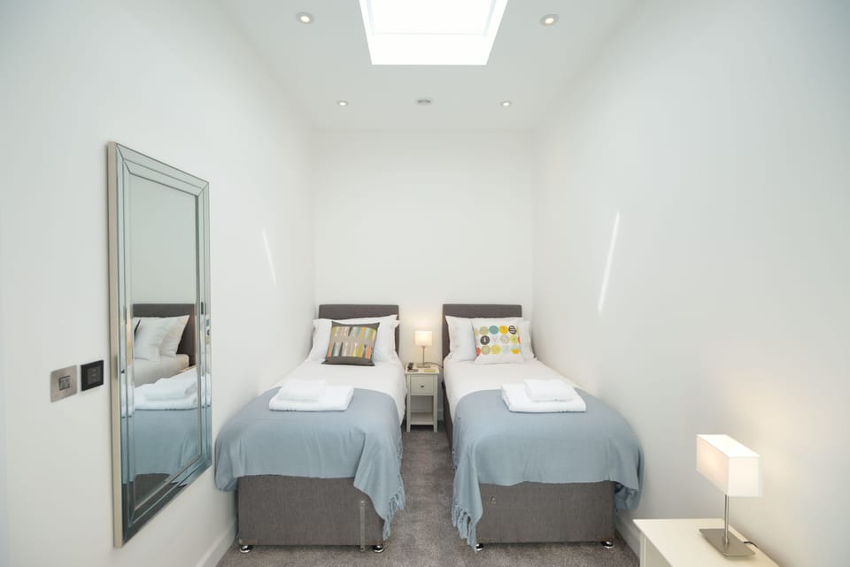 Twin or kingsize bedroom