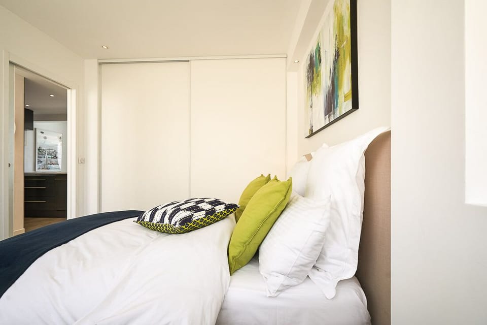 2nd bedroom.