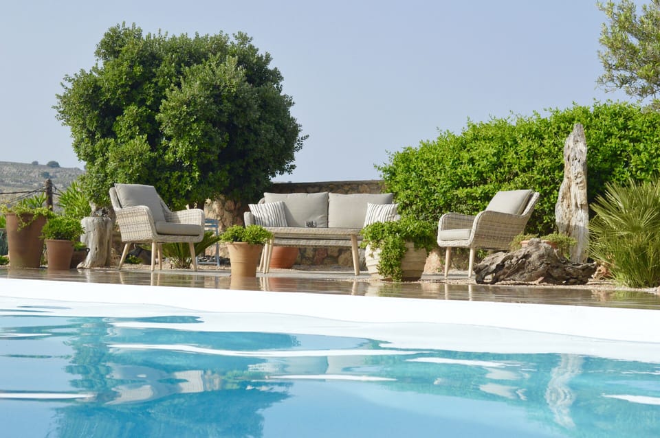 Luxury Villa Kallisto Gardens and Private pool 