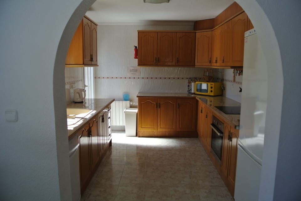 Kitchen vieuw from the dinner corner.
