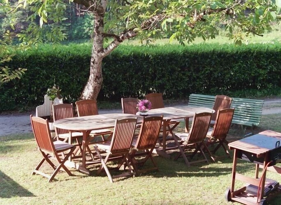 Table under the chestnut tree