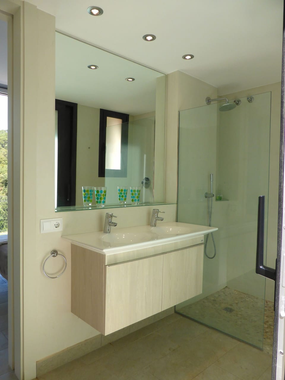 Pod bathroom 
