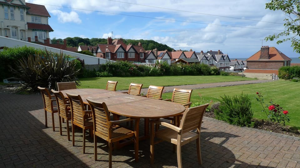 Large patio table and 10 chairs,barbeque