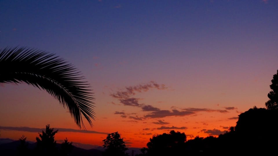 Unforgettable sunset from the front garden.