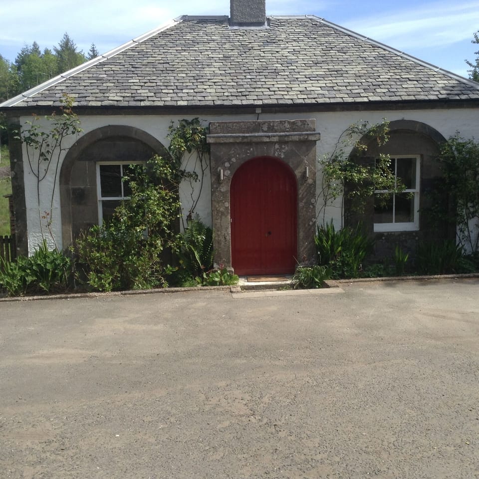 Front of lodge and parking area