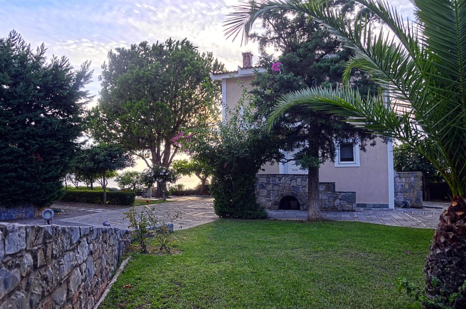 2-floor villa for 4 adults + 2 kids

