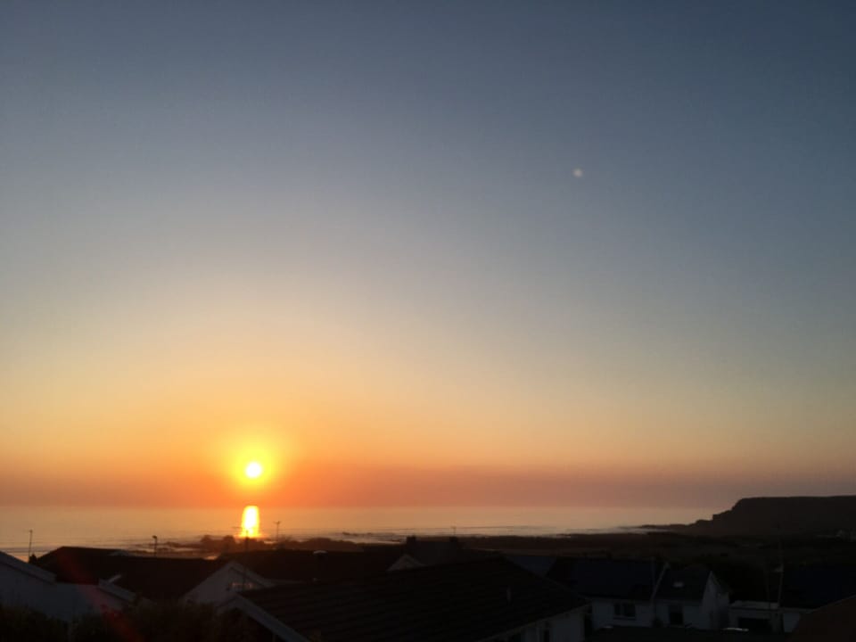 Baywatch Widemouth Bay - Take in the beautiful view from the balcony