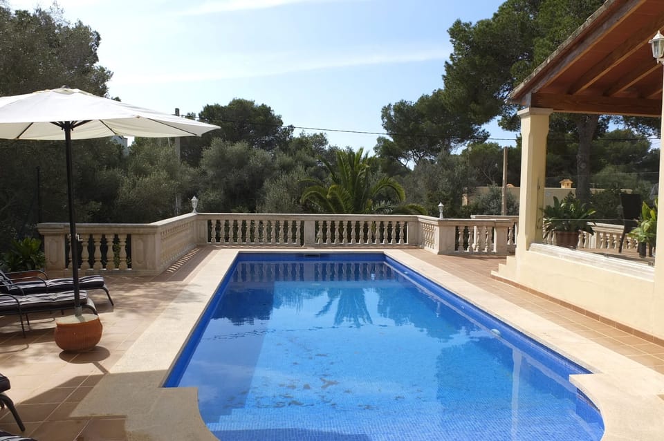 Villa La Reial - Terrace & Pool
