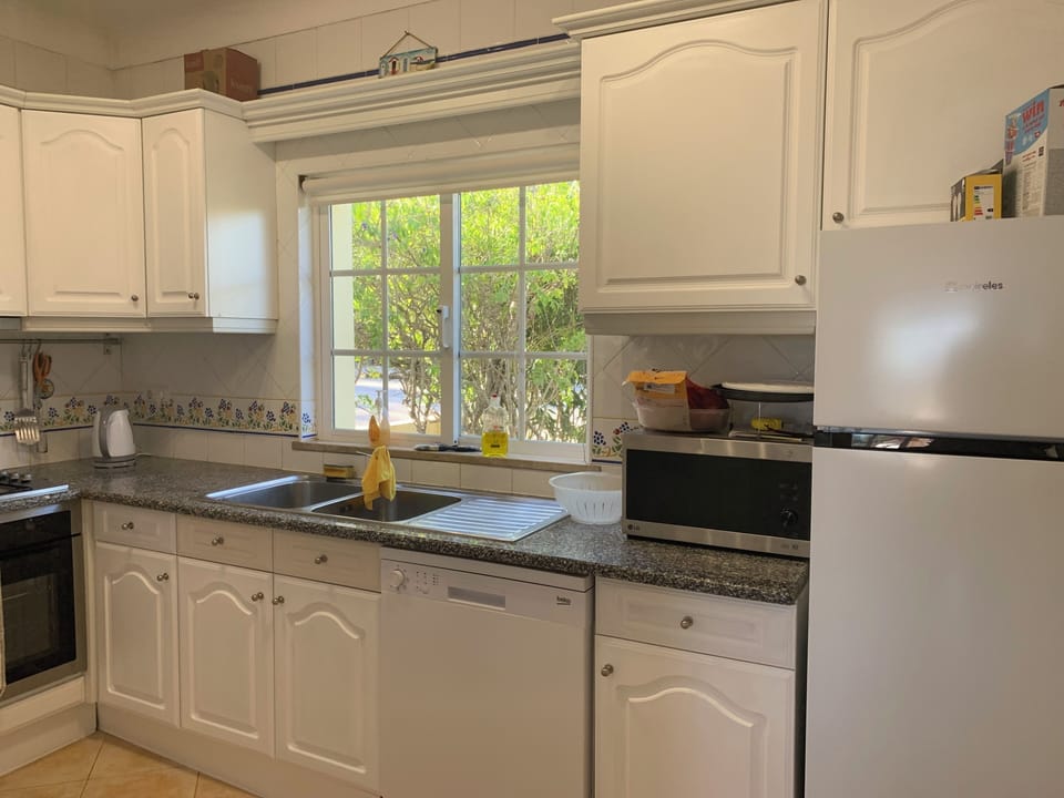 Kitchen with New Microwave/air fryer and new fridge freezer 18/5/26
