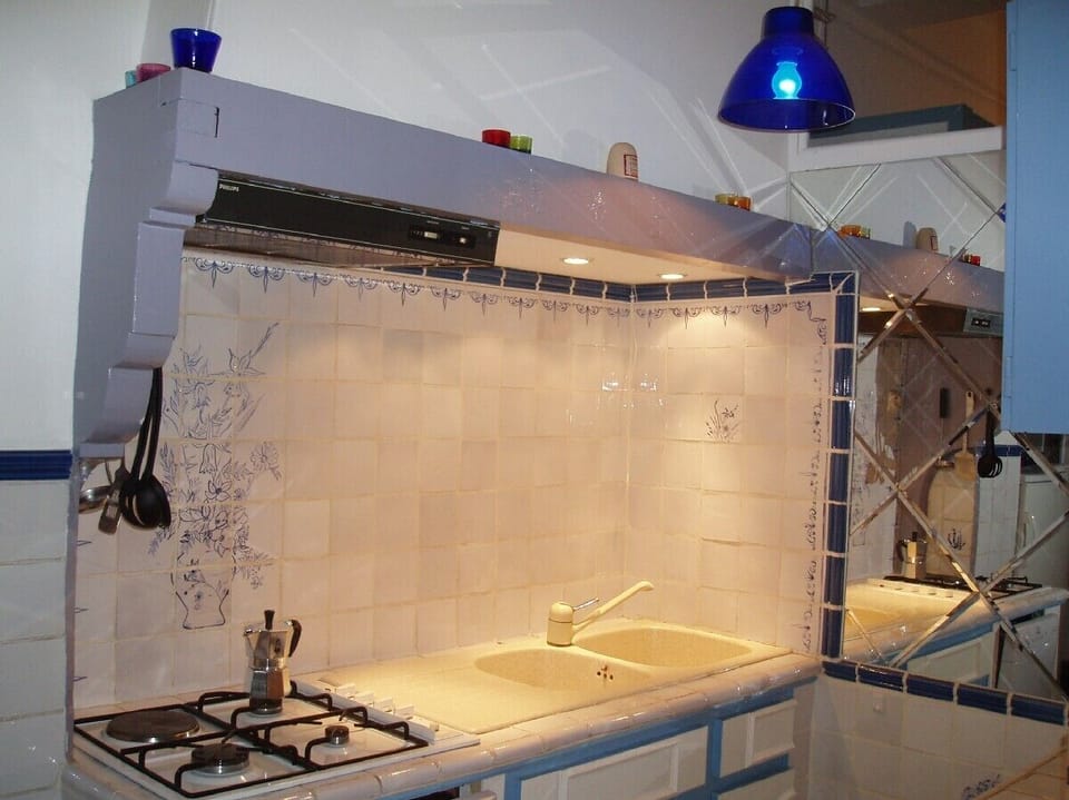 Charming Provençale - Fully equipped kitchen: dishwasher, oven, coffee machine