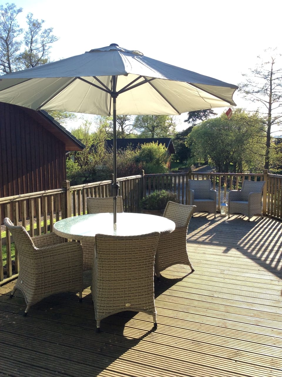 Spacious deck with gates 