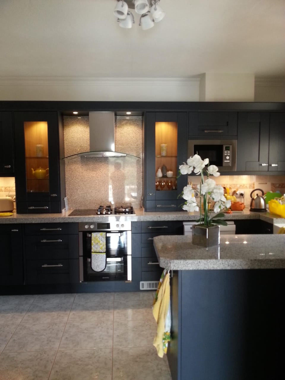 New kitchen (installed 2017)