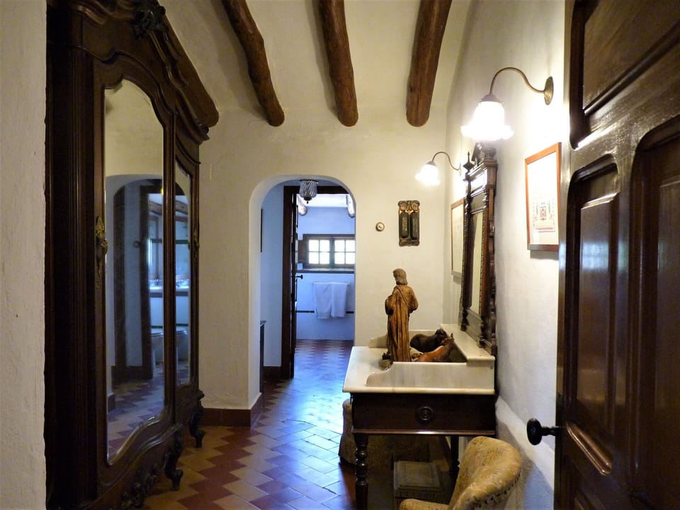 Suite entrance, first floor