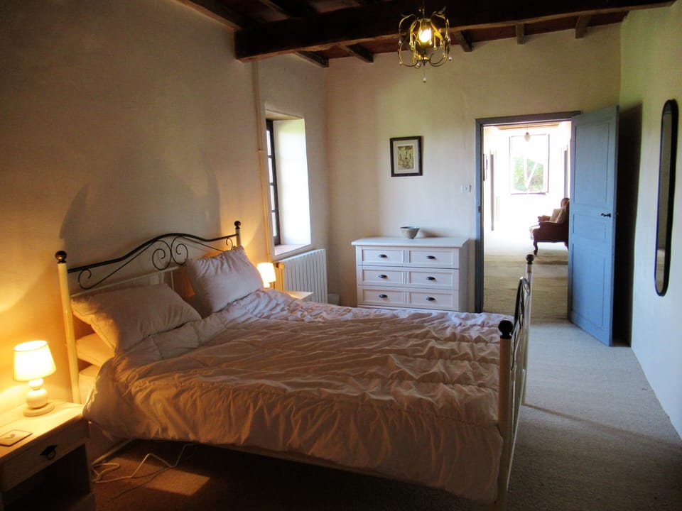 Another comfortable bedroom