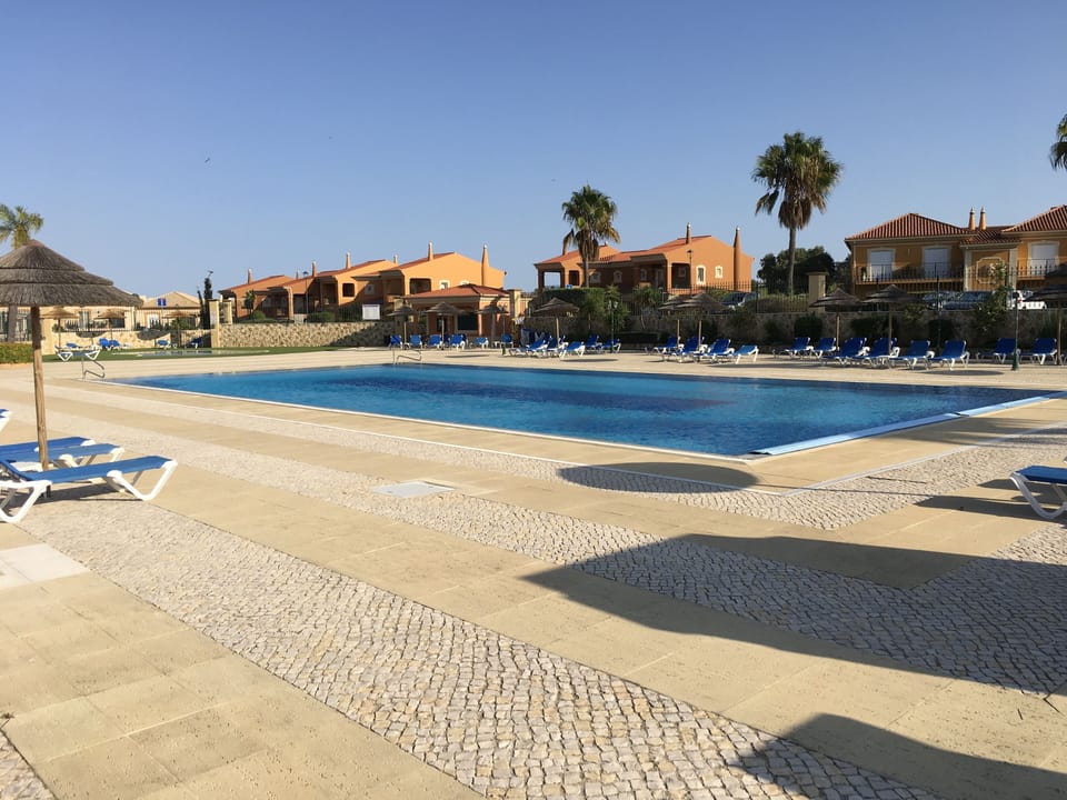 The Outdoor Pool is heated to a minimum of 26°C between Easter & October 